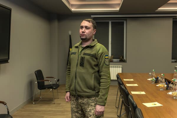 Ukrainian officials discussing intelligence agency restructuring