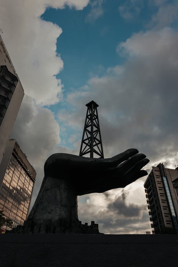 Oil executives and government officials meeting at the White House to discuss Venezuela oil investments