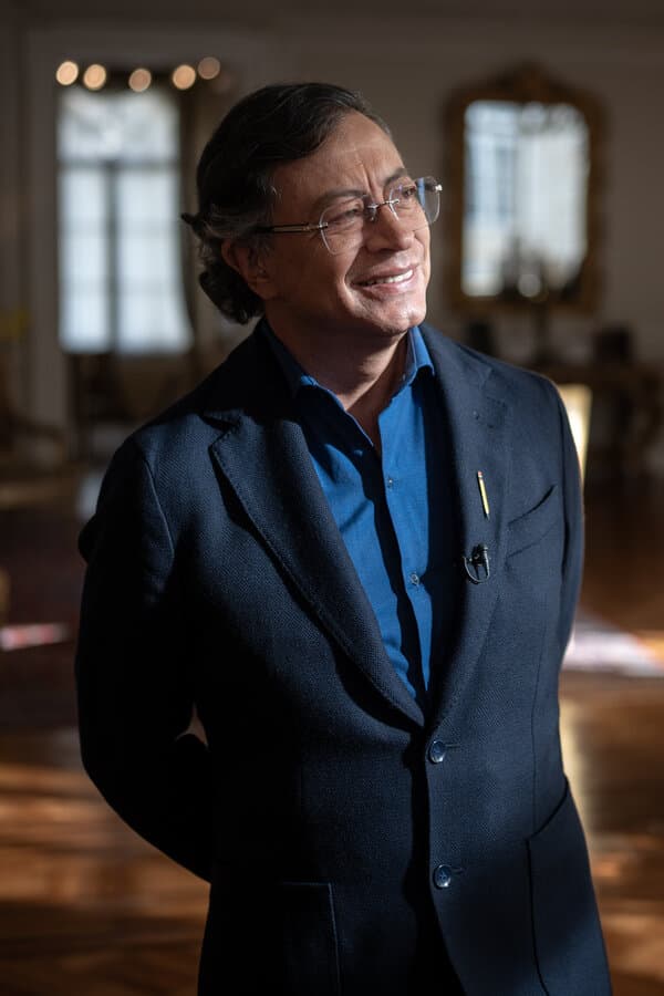 Donald Trump and Gustavo Petro facing off or speaking on a phone call